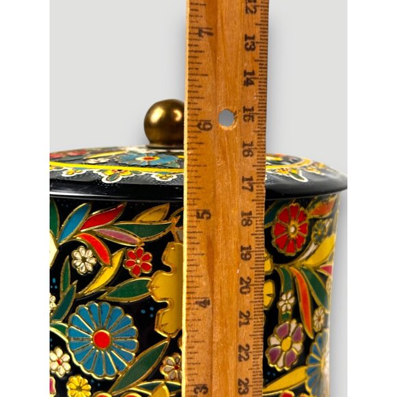 Vintage English Tin Container W/ Lid & Floral Design England Gold Interior - Picture 10 of 13